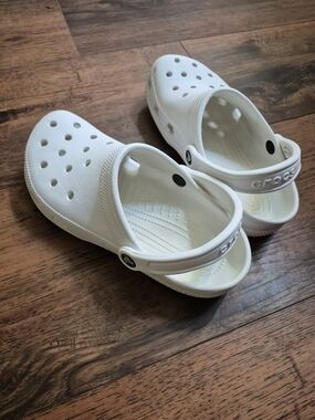 CROCS Classic Clog - White